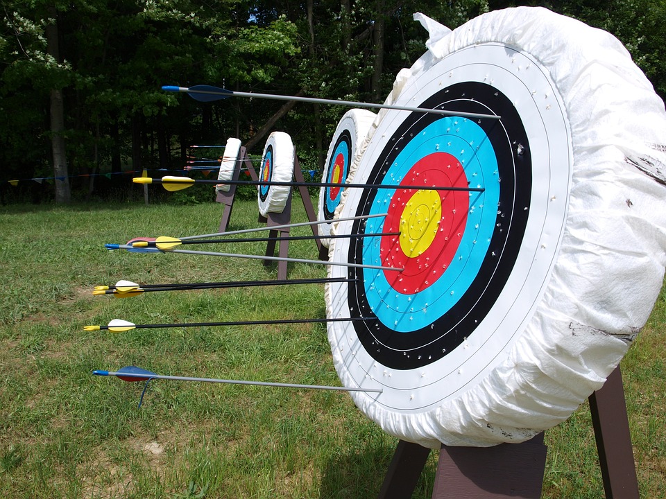 Shooting Longbow: What Sighting Aids Are You Allowed?